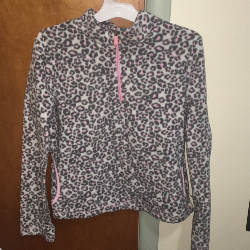 I’m selling a sweater